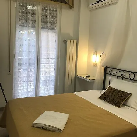 Отель Lina Лоано